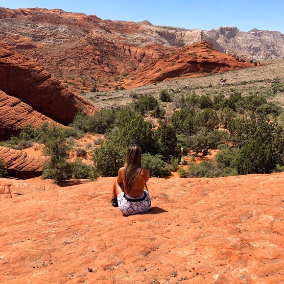 Meet your Posher, Alex - Picture 11 of 17